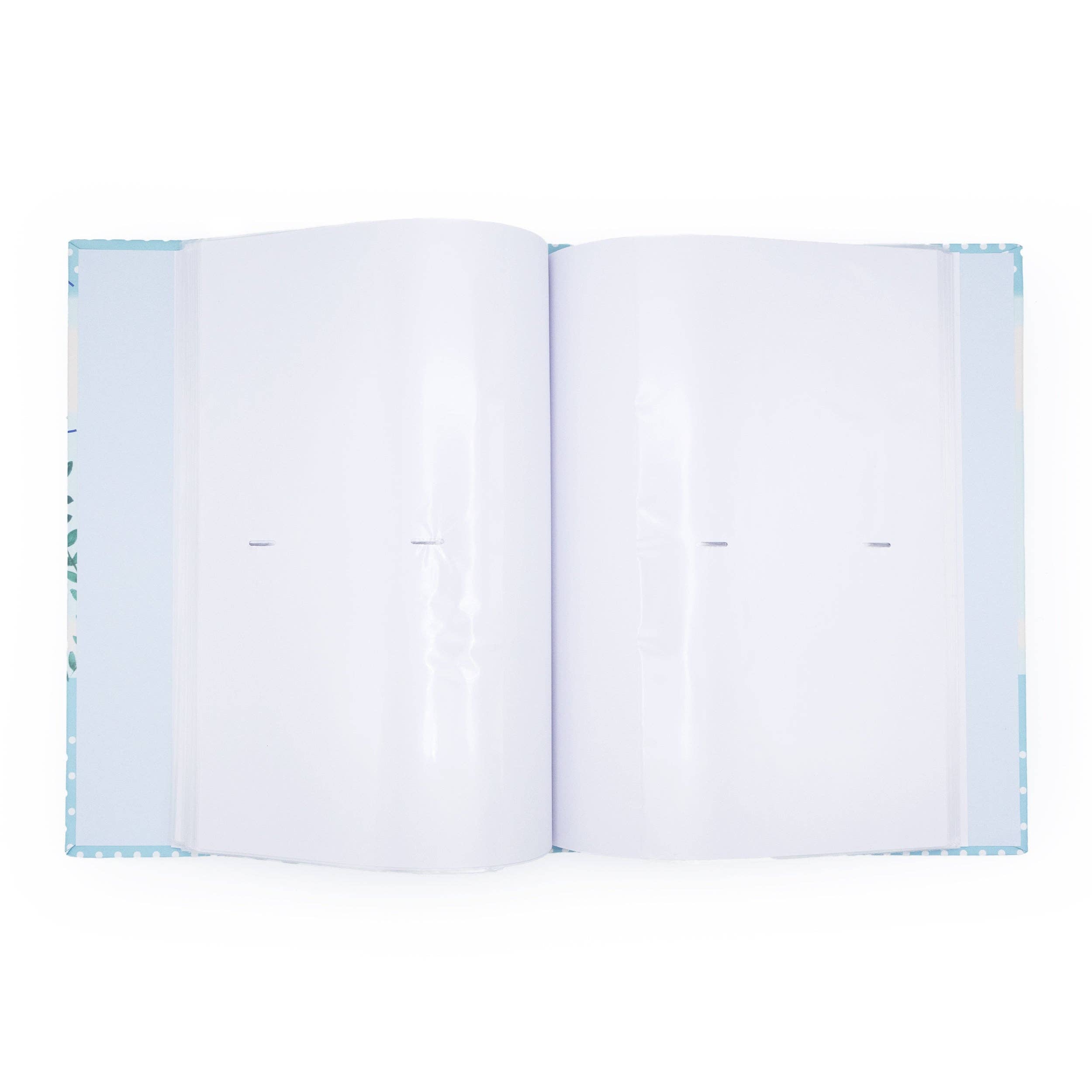 Robert Frederick Ltd – wholesale Photo album – Child & baby – Peter Rabbit Portrait Photograph Album in Gift Box - Holds 100 Photos2