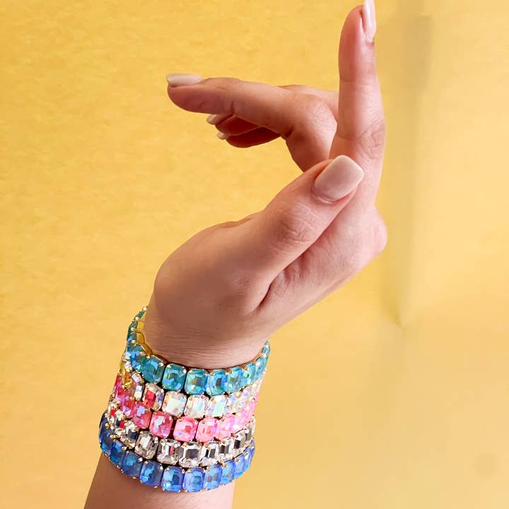 Clear 7 inch Octavia Stretch Bracelet - BFM30BGCRY for wholesale on Faire1