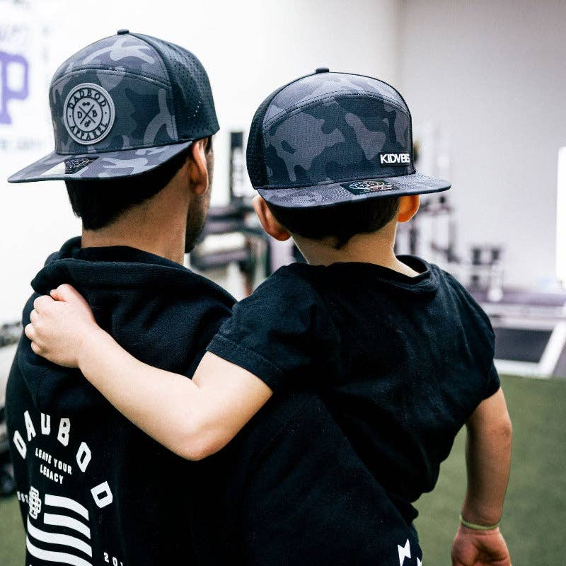 Dadbod Apparel - Vendita all'ingrosso Cappellino da camionista - Uomo - Cappello con logo attivo Premium a 6 pannelli (mimetico nero)0