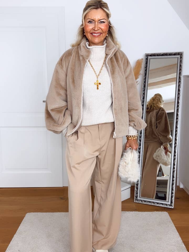 Slang Vlinea för wholesale av V. Milano GmbH