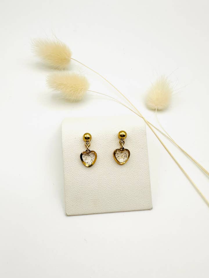 Herz aus goldfarbenem Puder - Ohrstecker für den Großhandel von LOR CREATION