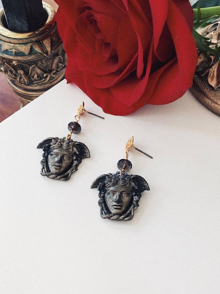 Pendientes Corazón de Piedra para venta al por mayor de Artifacts World