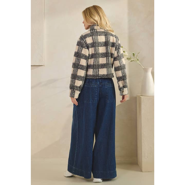 Veveret - Wholesale Jacket - Women's - Plaid Sherpa Short Button Jacket28