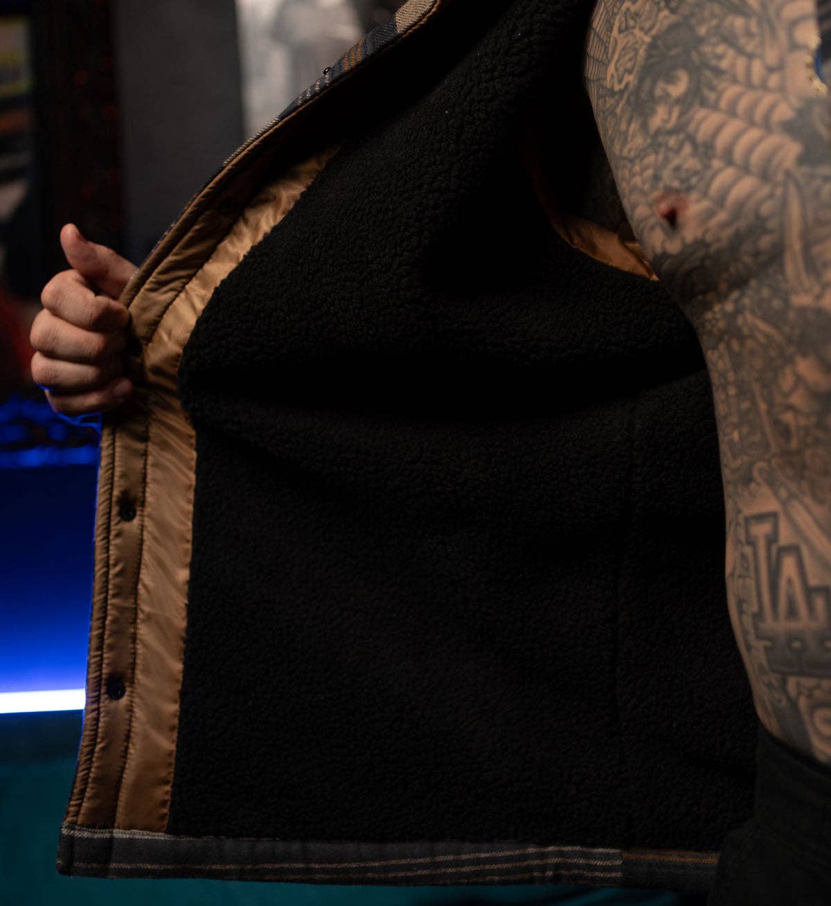 RUGGED Tahoe Flannel Jacket for wholesale on Faire8