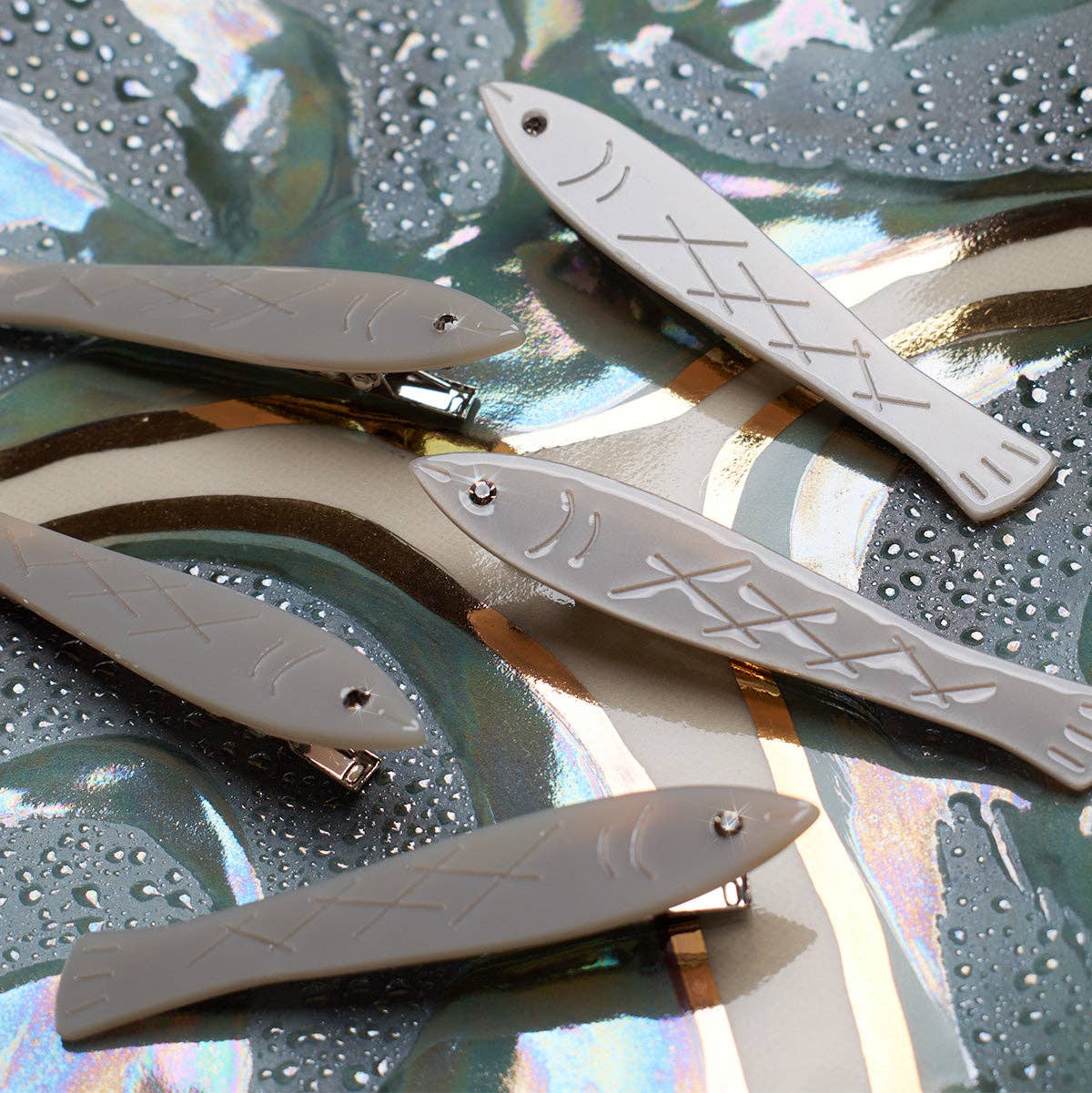 WINONA IRENE - Wholesale Hair Accessories Set - Women's - Sardine Fish Hair Clip Set in Silver Acetate with Rhinestone3