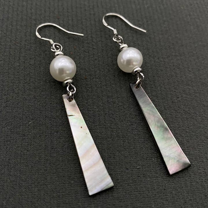 Mio Queena - Wholesale Dangle Earrings - Pearl & Trapezium Abalone Shell Dangle Earrings