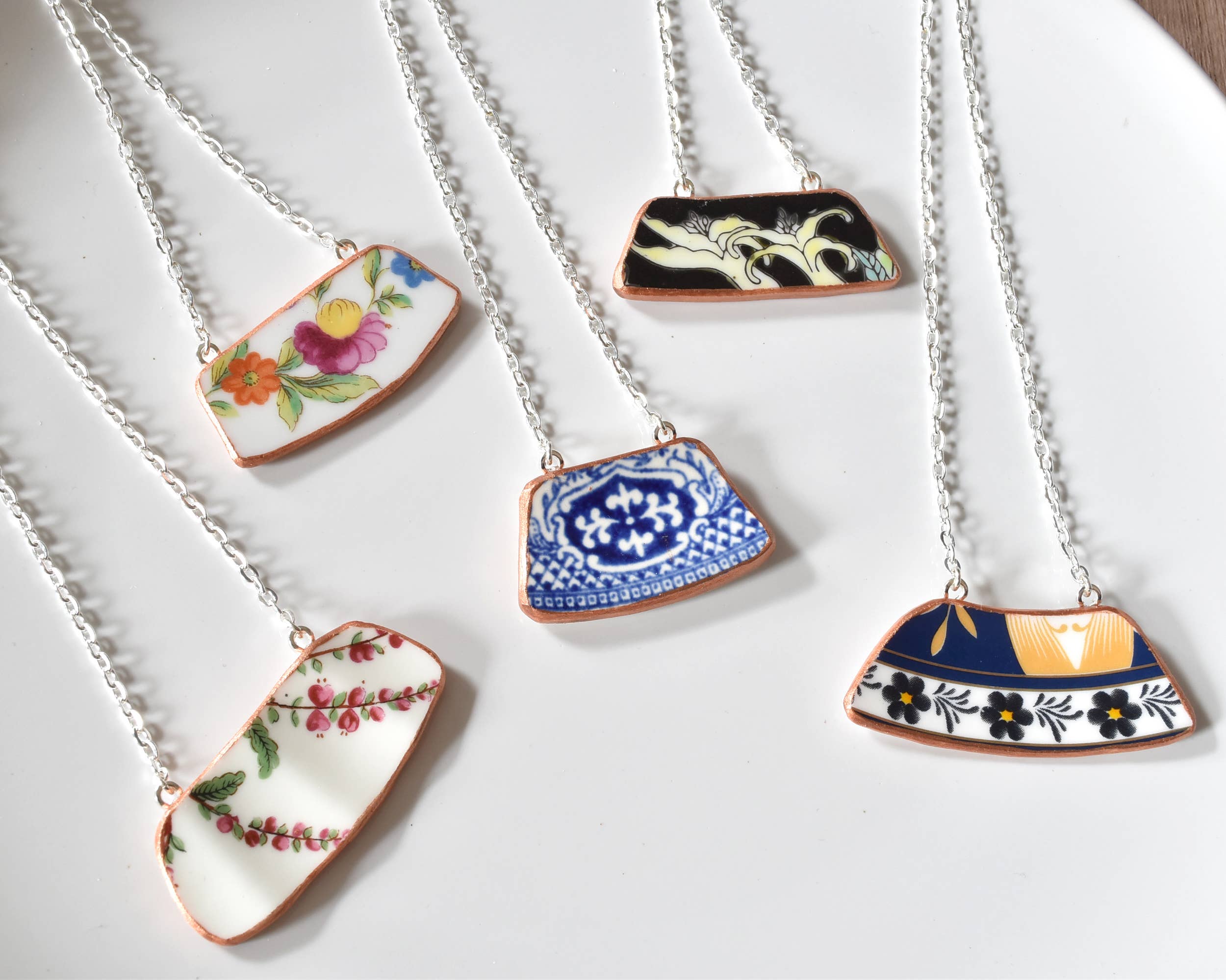 The Broken Plate Pendant Co - Wholesale Pendant/Charm Necklace - Broken Plate Rim Horizontal Necklace 1