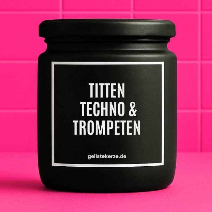 Vela vegana orgánica con frase – TETAS TECHNO & TROMPETAS para venta al por mayor de geilstekerze