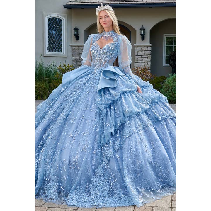 Robe de Quinceañera ornée avec boléro transparent et collier ras du cou pour la vente par Babyfox Apparel