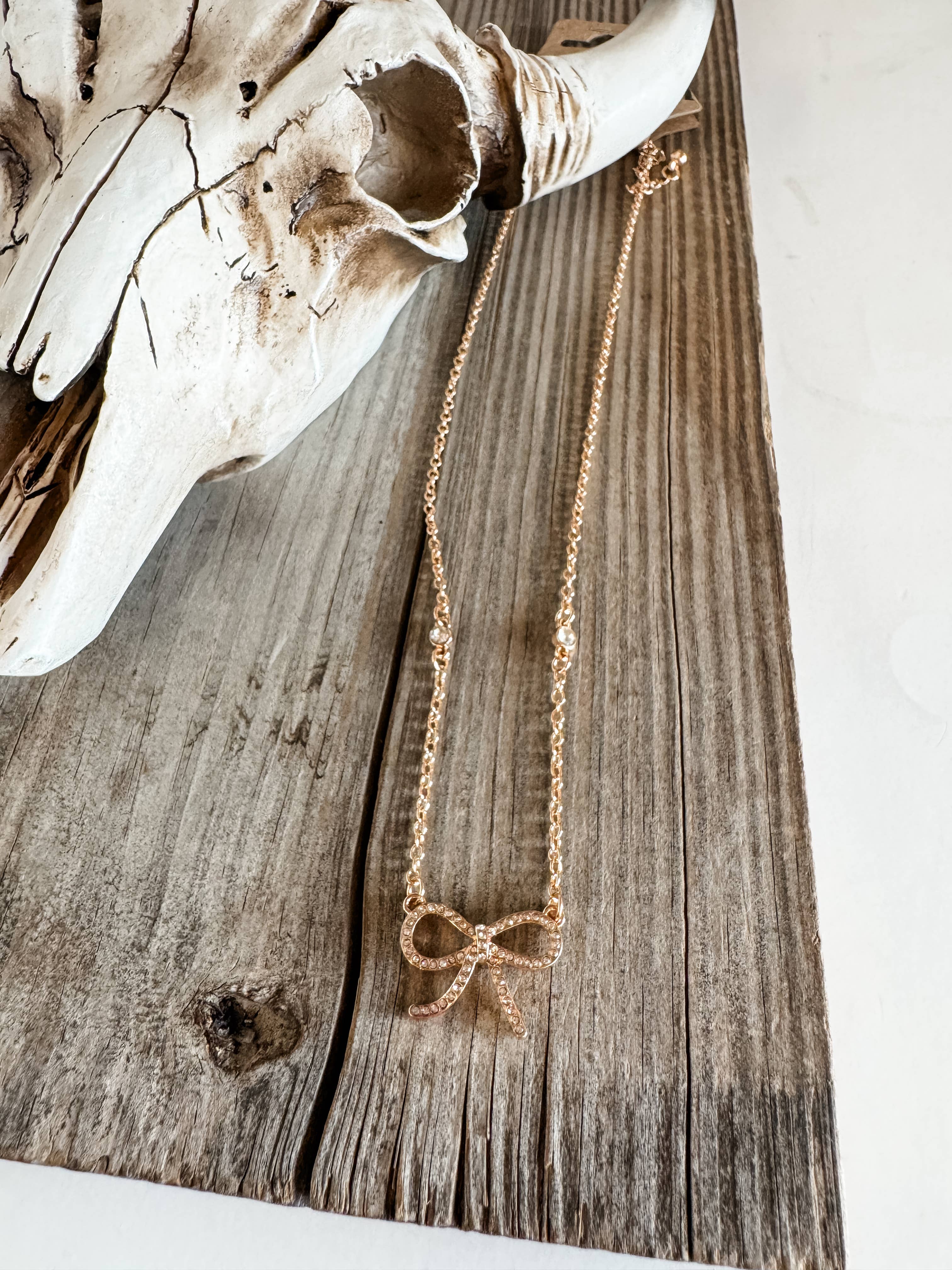 Boho Ranch Shop - Vente Colliers à pendentif - Collier Western Dainty en argent doré - bottes de cowboy, chapeau, nœud3