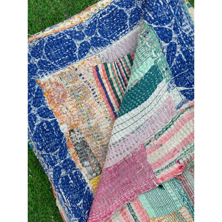 Bhawana Handicrafts - Venta al por mayor Edredones acolchados - Edredones Kantha vintage especiales, colchas de algodón hechas a mano en la India