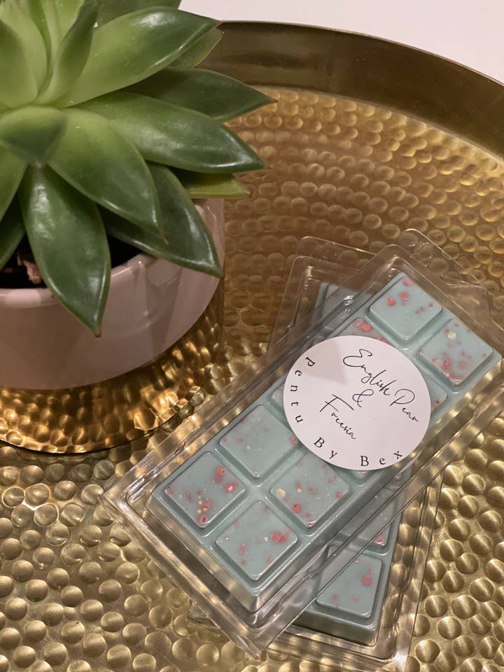 'Pear & Freesia' Soy Wax Melt Fragranced 50g Snap Bar for wholesale by Pentu By Bex