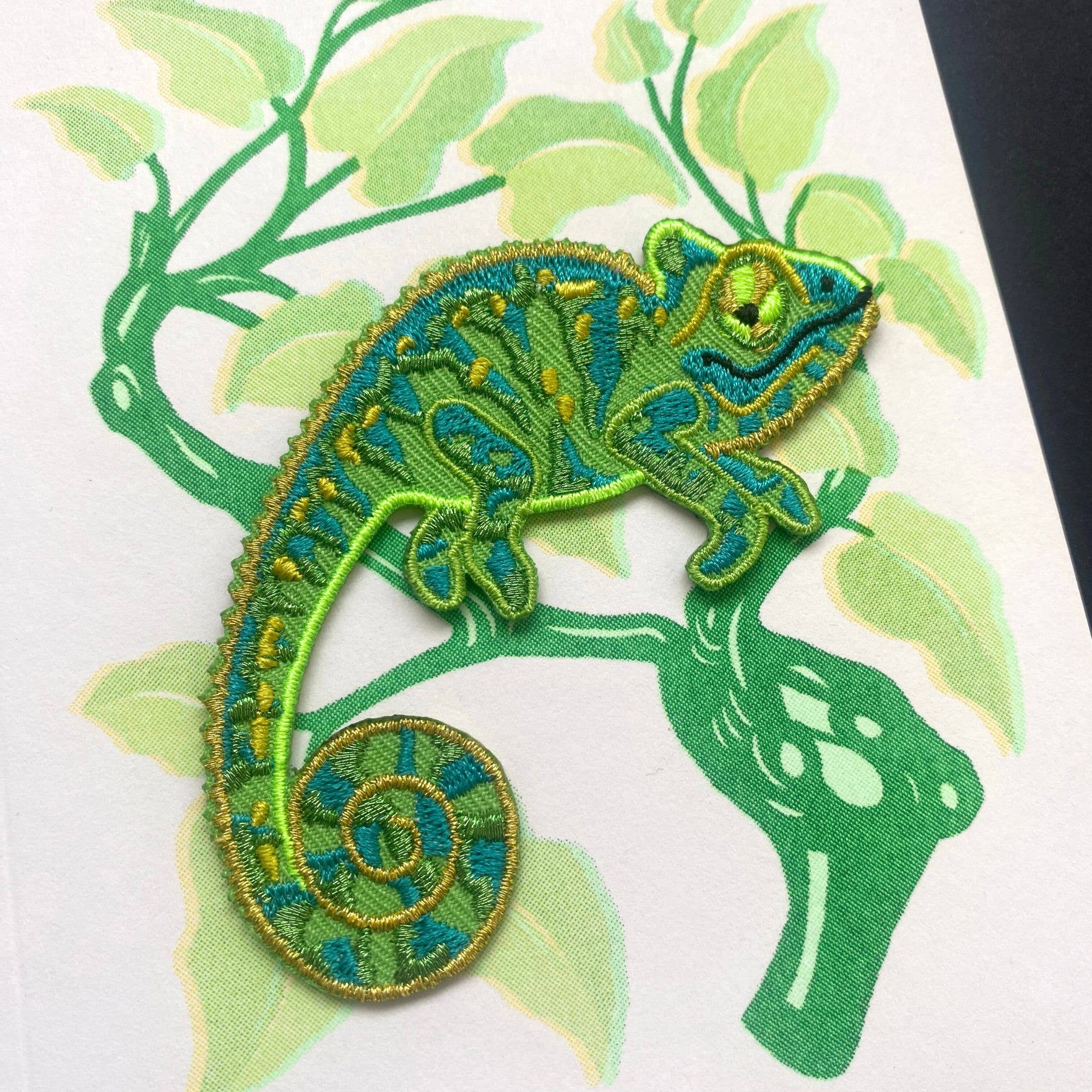 Petra Boase Ltd (US Duties Paid) - Wholesale Verjaardagskaartje - Patchkaarten (Pak van 6) Klimmende Kameleon1