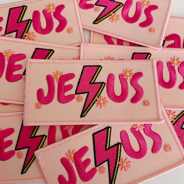 4" JESUS med blixt och blommor - Broderad hattlapp för wholesale av TEELUX