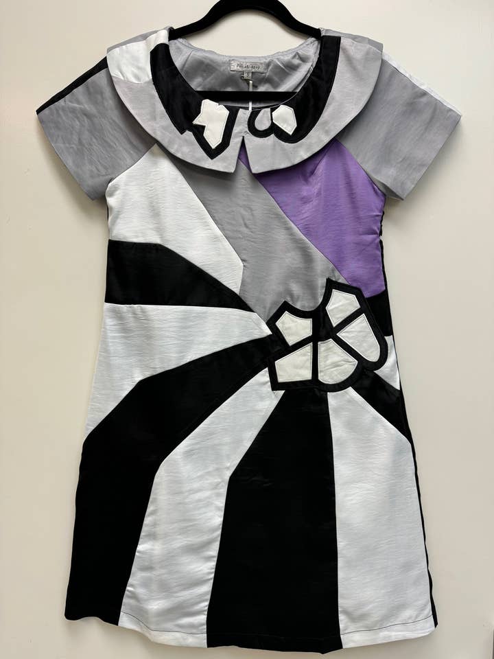 LOT OF SAMPLE SALE ITEMS for wholesale by Dance in Paris