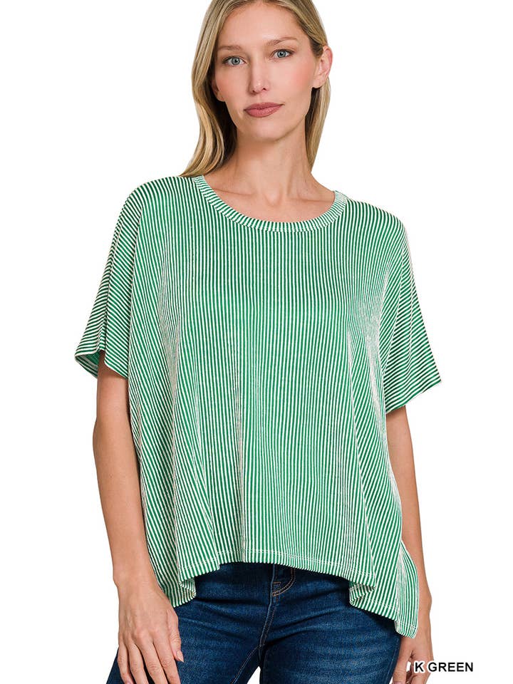 Vanilla Monkey - Wholesale Gebreide top - Dames - Oversized top met korte mouwen en geribbelde strepen14