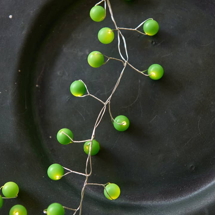 Lightstyle London - Wholesale String Lights - Snowberry (Mains)