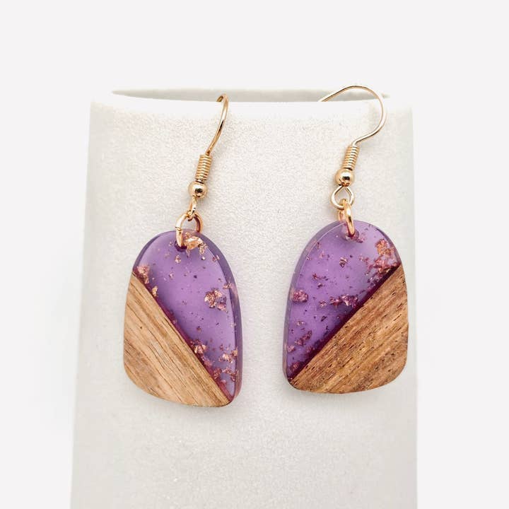 Mio Queena - Wholesale Dangle Earrings - Wood and Resin Bonding Geometric Pendant Dangle Earrings3