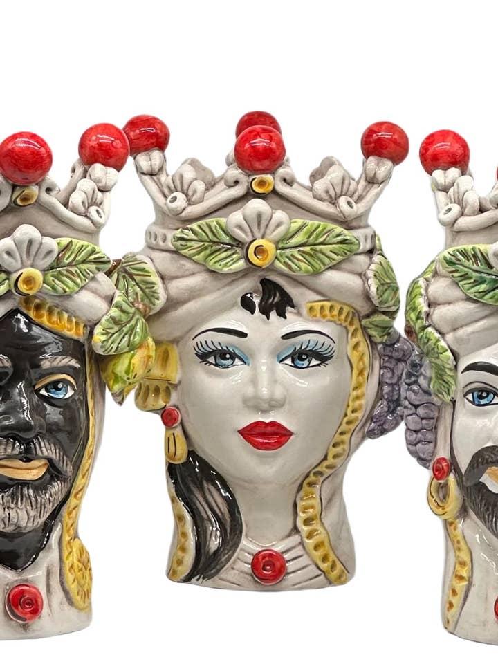 Teste di Moro Classica Corona Spheres Rosso Ceramica Caltagirone cm H.28 L.20 handgemaakt voor wholesale door DD Ceramiche Siciliane