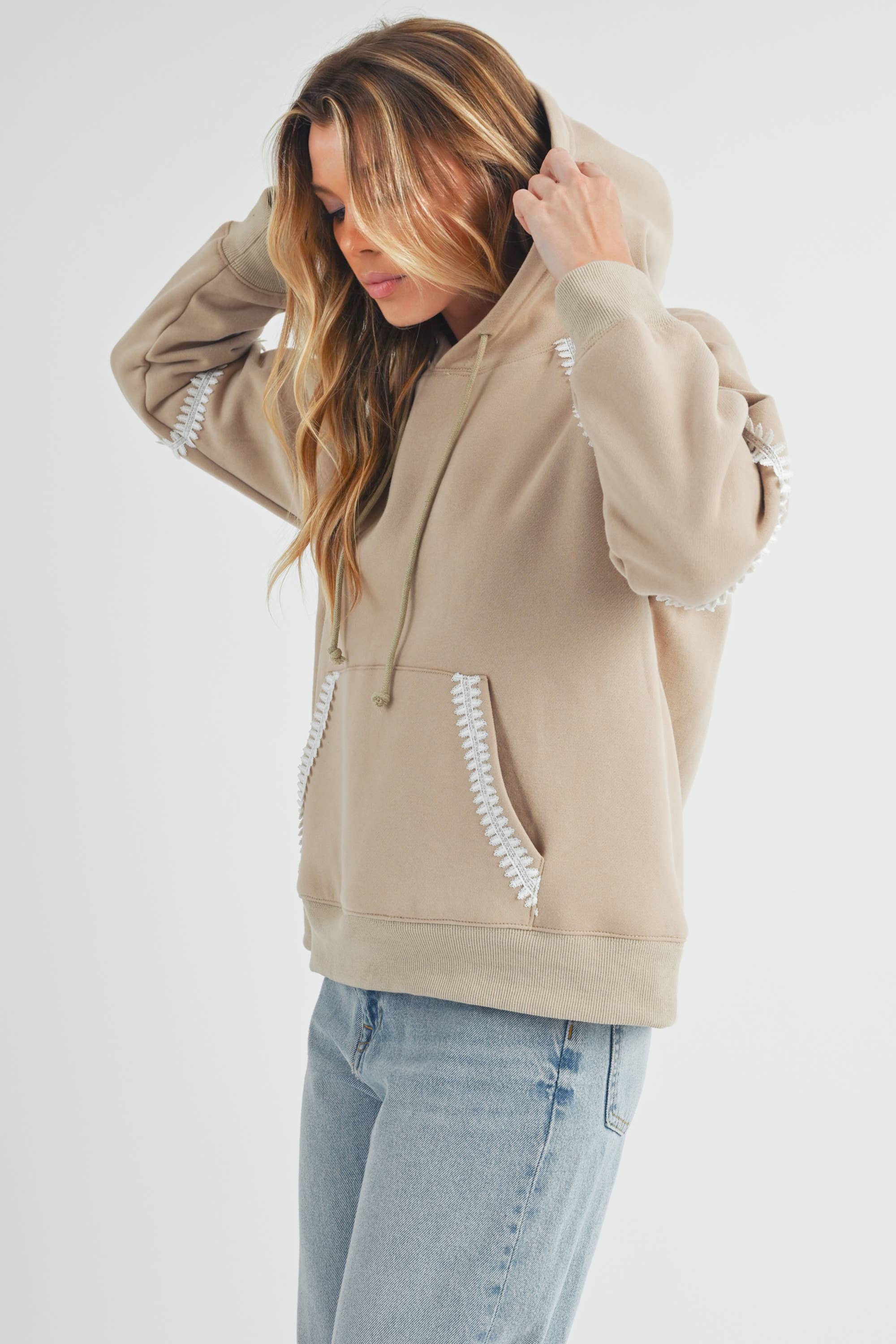 AEMI + CO - Wholesale Hoodie - Women's - 994EK Didi Hoodie 213