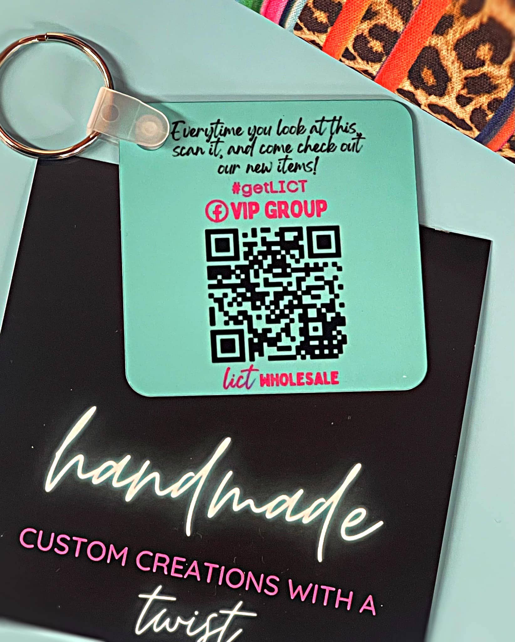 Lasting Impressions CT - Wholesale Keychain - Unisex - Wholesale | 12 pcs | QR Code Customized Keychains Swag1