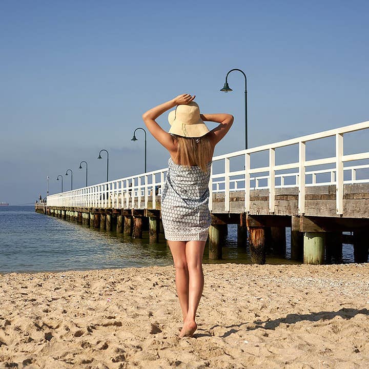 Glamthread - Wholesale Swim cover-up – Women’s - 'Shoreline Serenity' 100% Cotton Sarong1