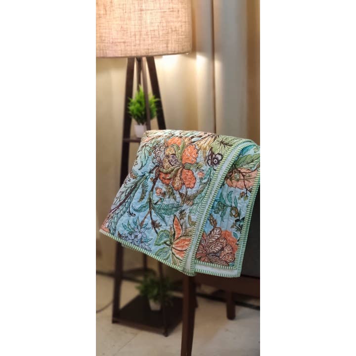 Coperta Trapuntata in Cotone con Motivo Floreale Blu per la vendita all'ingrosso da parte di Ayras World