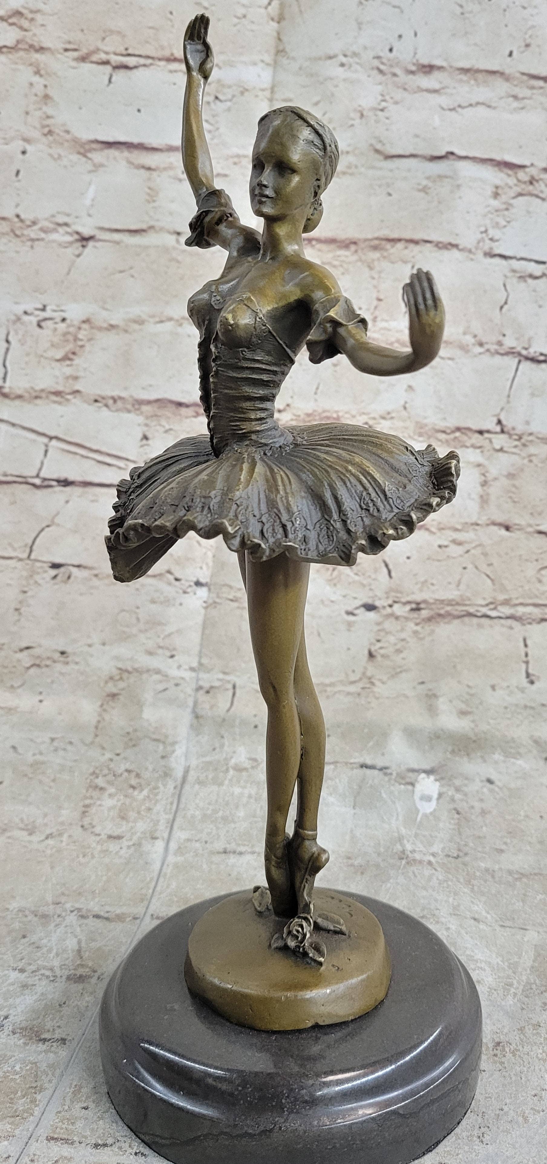 Bronzhaus - Wholesale Sculpture - Graceful Ballerina Ballet Wearing Tutu Dance Class Dancer Bronze Sculpture Decor2