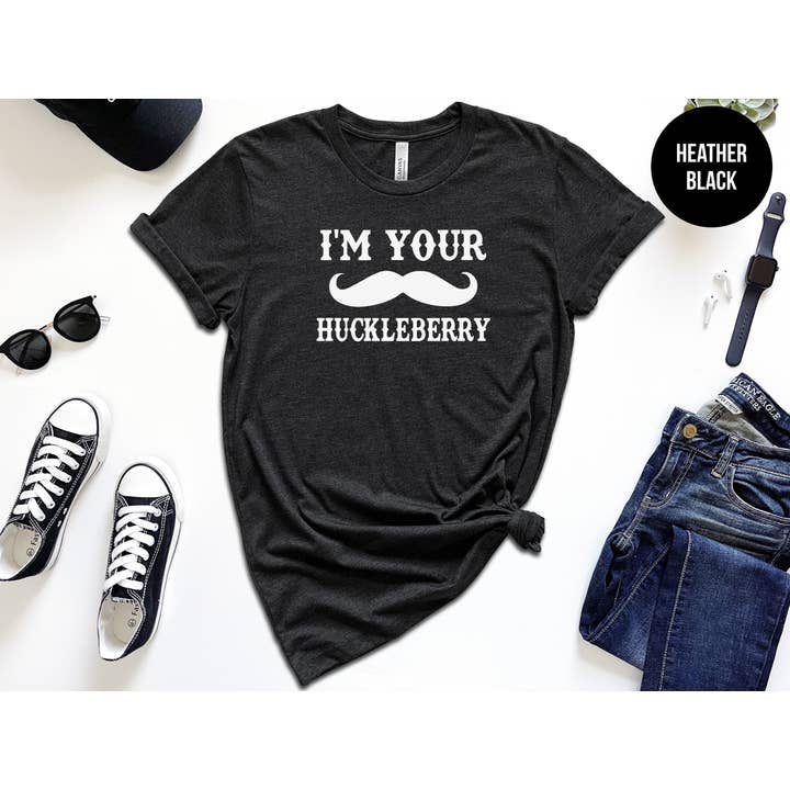 Eu sou seu Huckleberry por atacado de The Shirt Republic