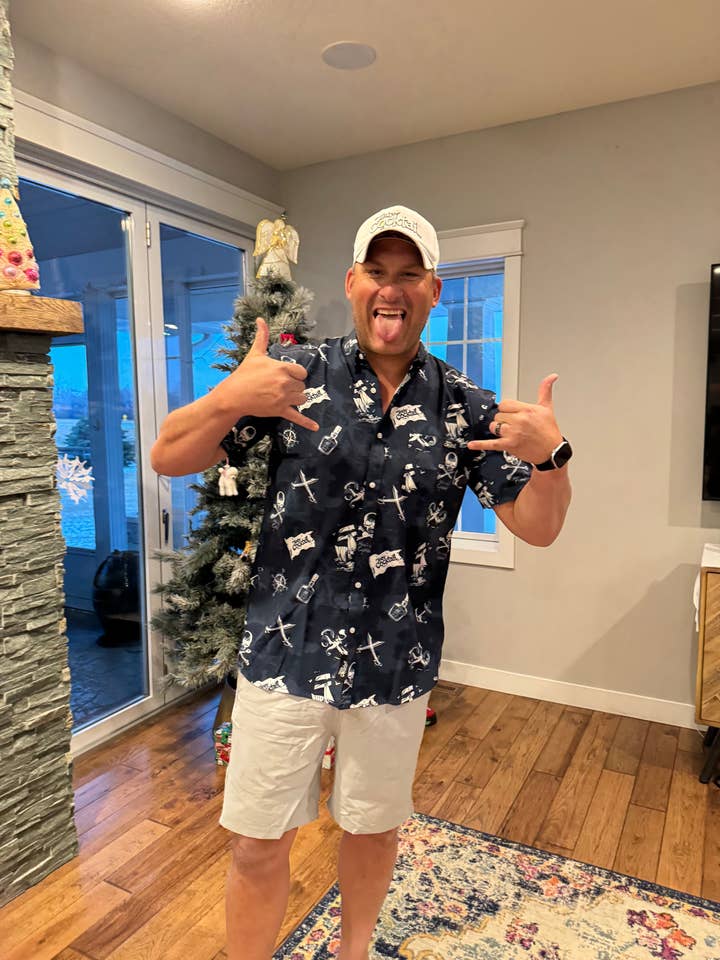 Team Cocktail - Wholesale Button Down Shirt - Men's - Pirate Flag Unisex Button Up6