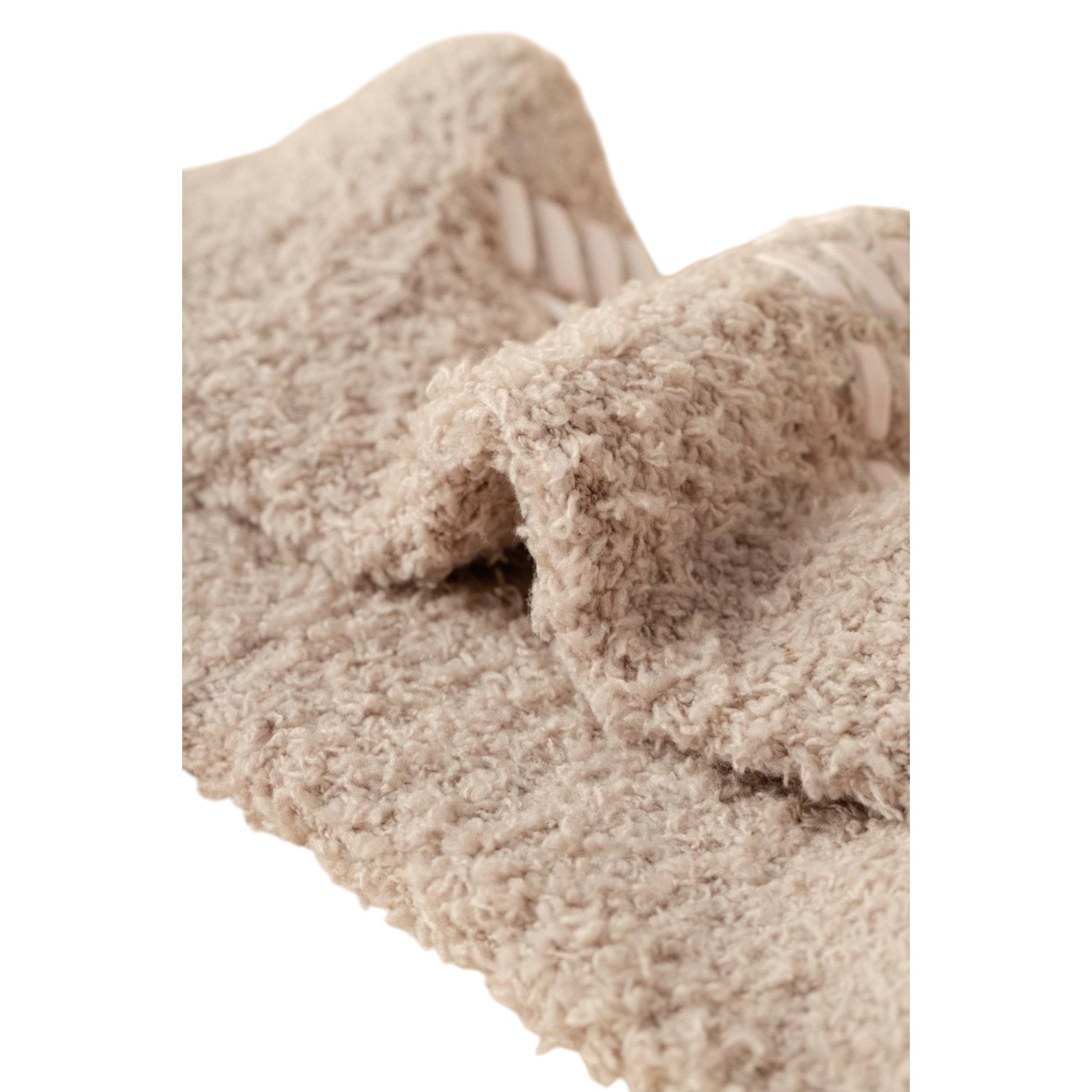 AK Brand – wholesale Socks – Women's – Women's Anti-Slip Fuzzy Socks 3-Pack Indoor Use11