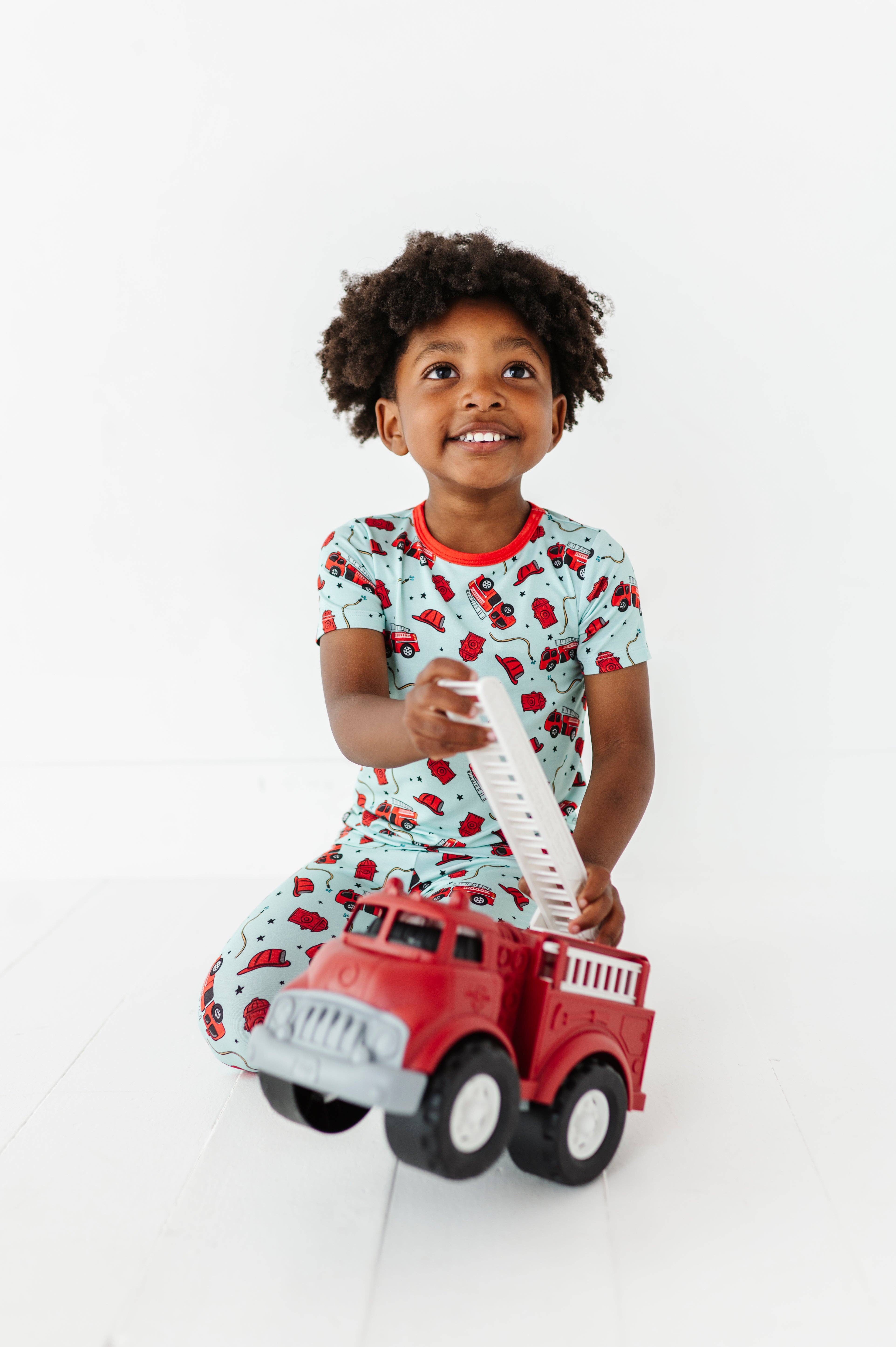 Little Pajama Co. - Wholesale Sleepwear Set - Kids - Fire Truck Two-Piece Long Set6
