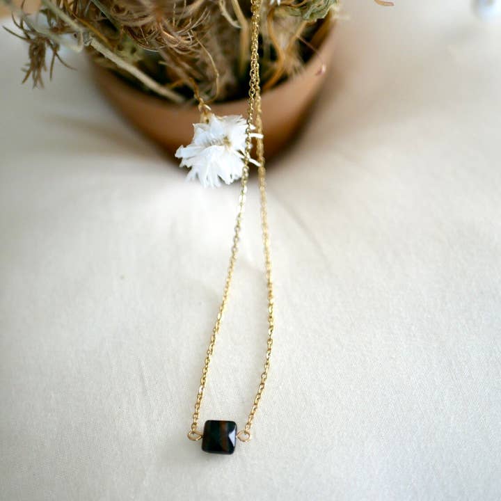 O amuleto por atacado de Lluvia