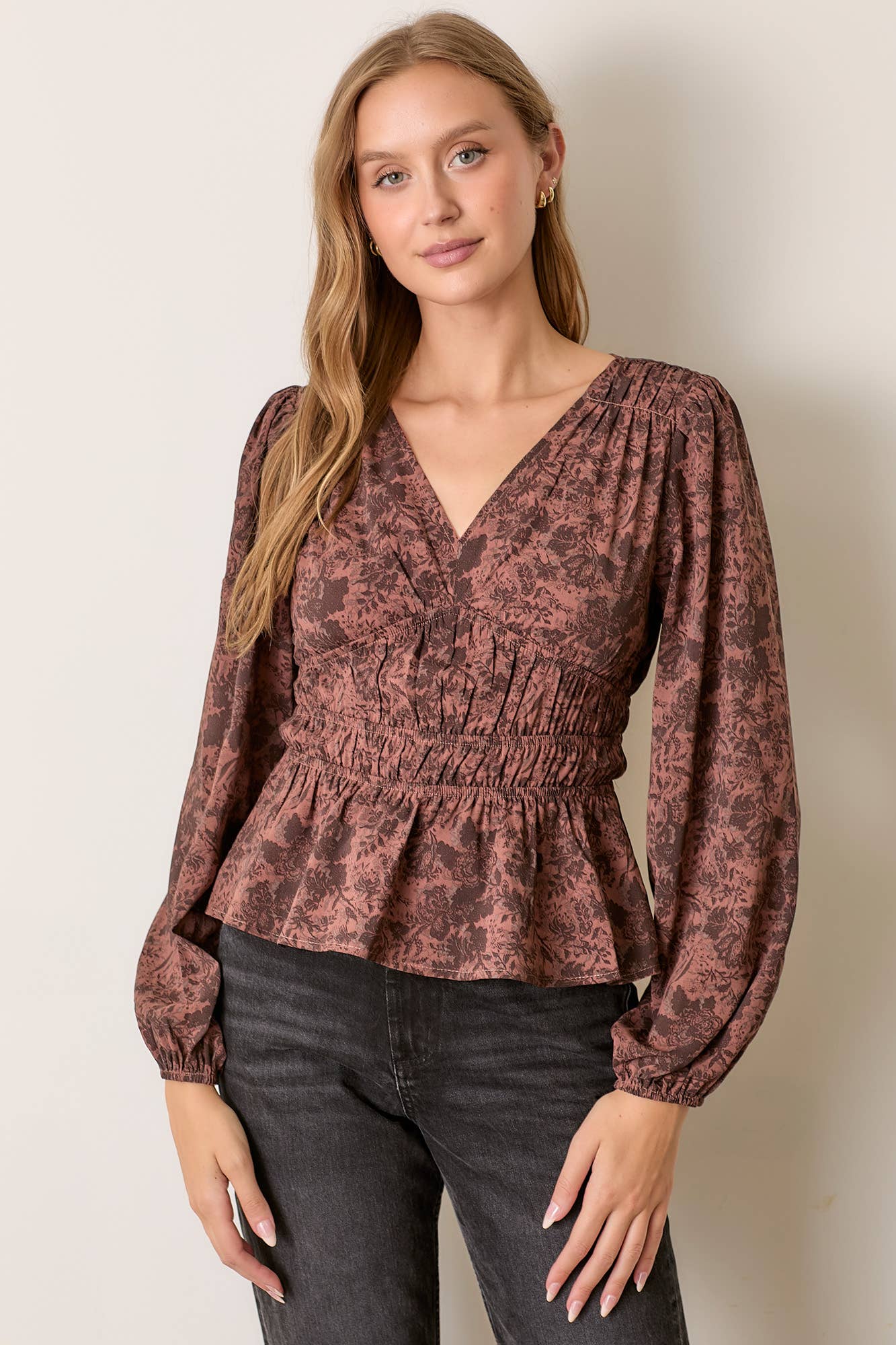 Polagram by Wellmade USA - Wholesale Blouse - Women's - PRINTED V-NECK LONG SLEEVE TOP0