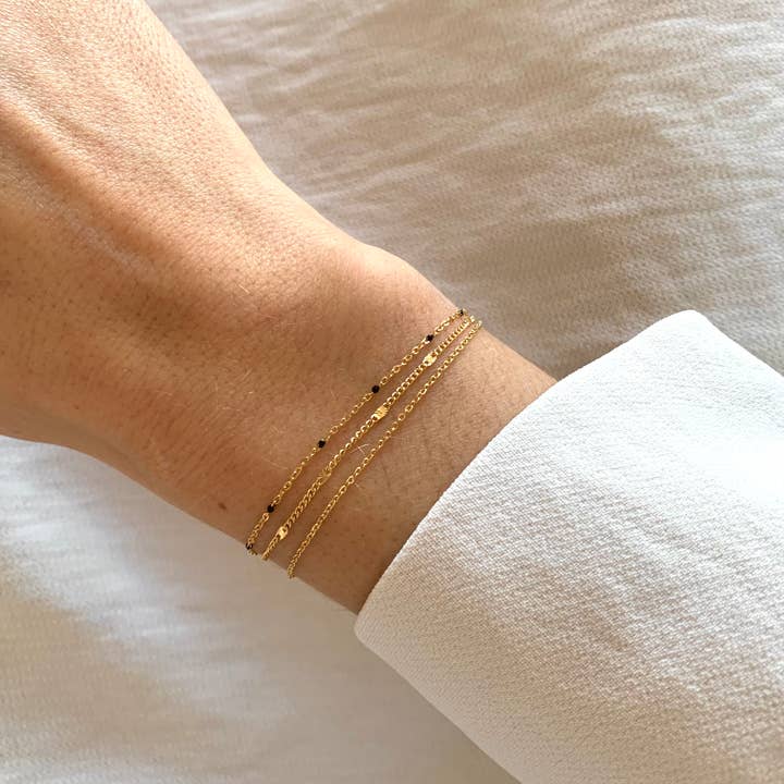 Bracelet acier triple rang chaine fine pour la vente par Victoire Collection