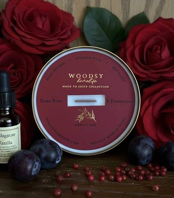 Woodsy Homelife - Vente Bougie en bocal - Rose foncée et grains de poivre - Bougie de soja pur 14 oz en laiton massif