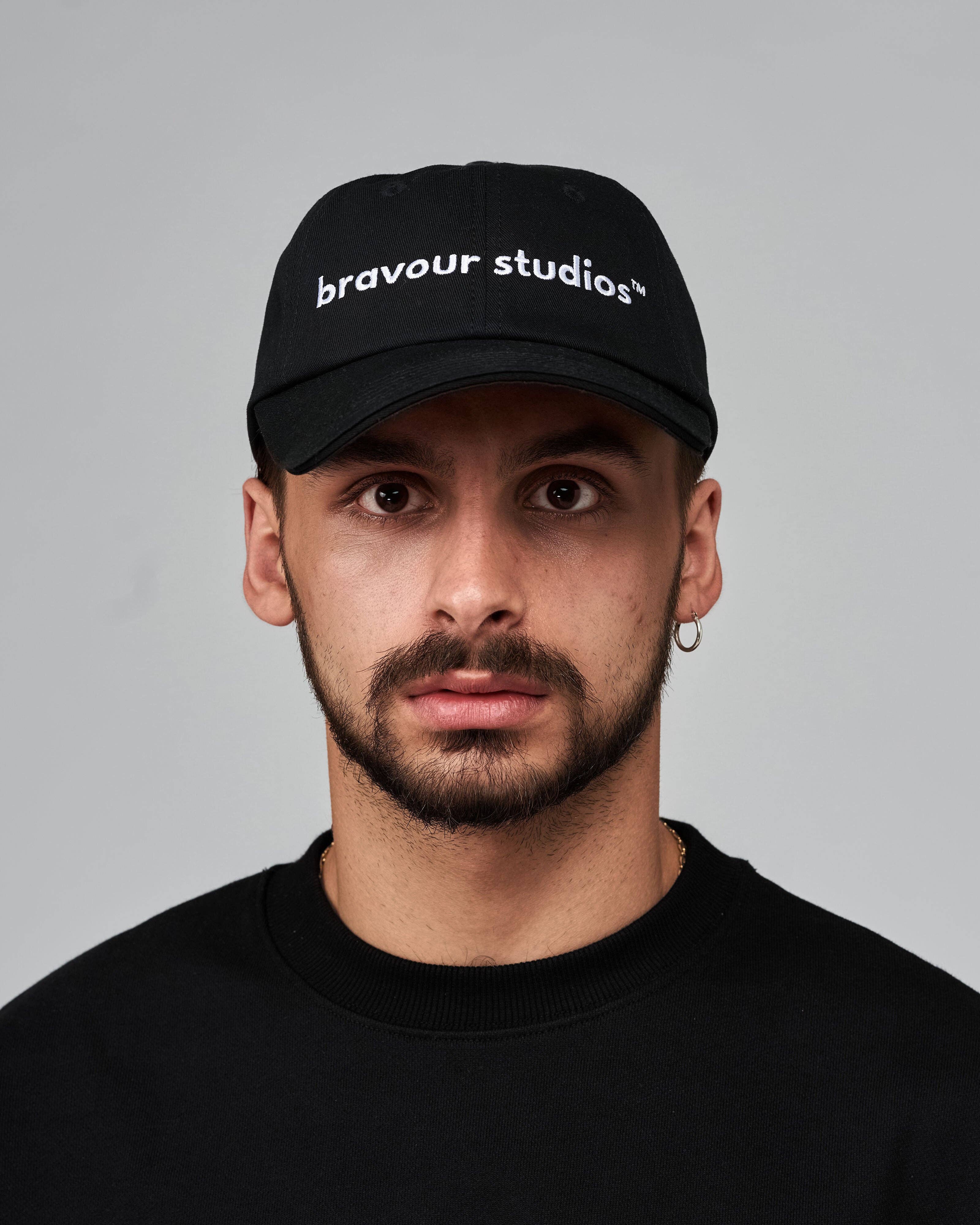 bravour studios – wholesale Baseball cap – Unisex – bravour studios Essential Dad Cap Black2