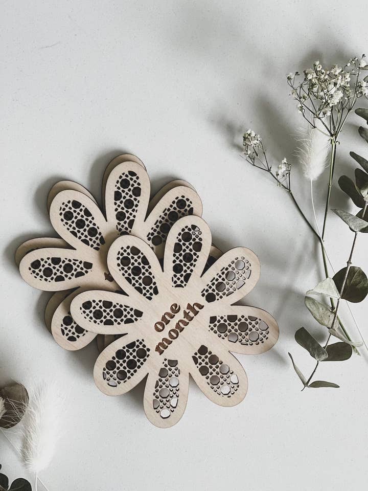 Daisy Monthly Milestones Discs | Birth Announcement | Milest for wholesale by Novawood Co.