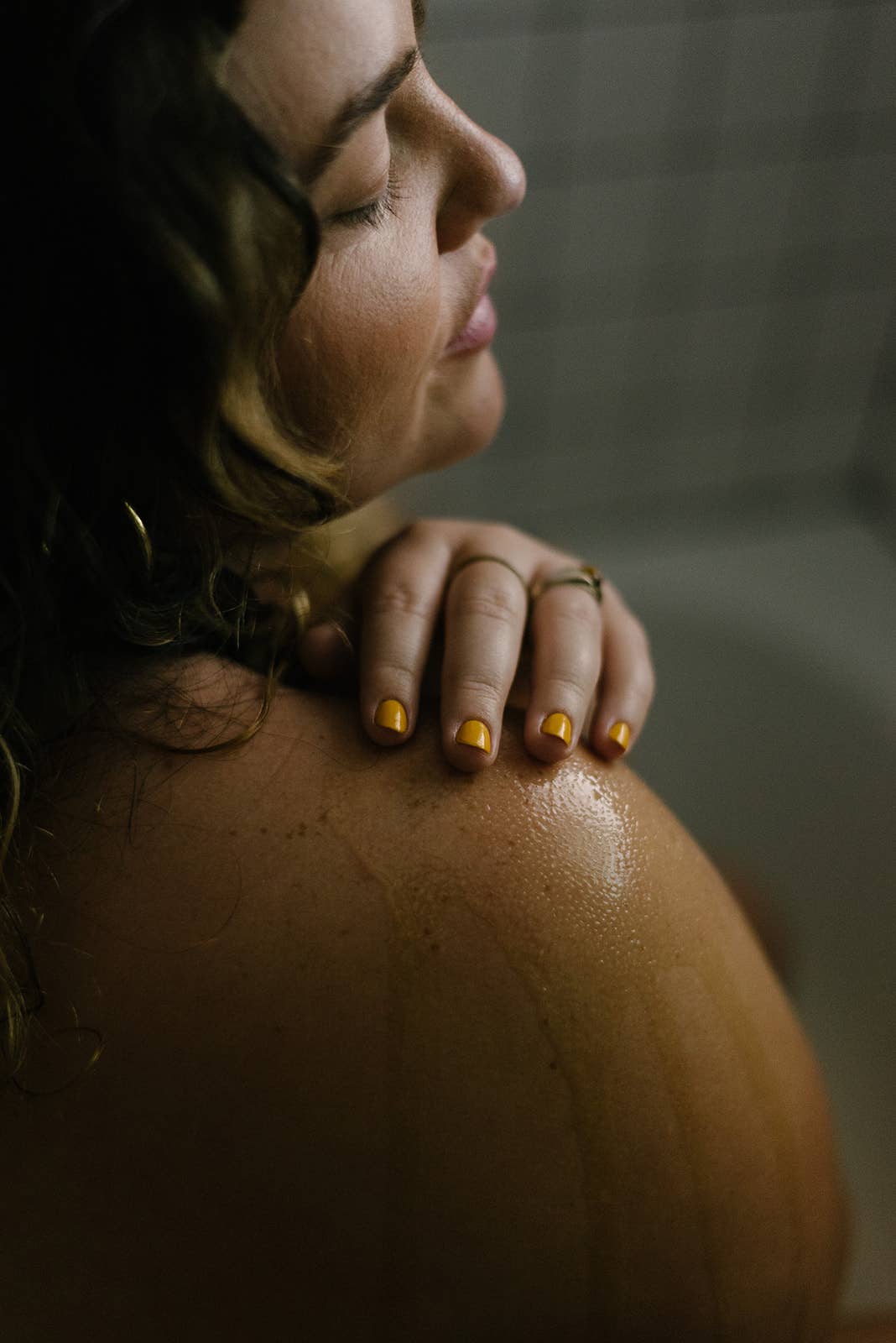 Urb Apothecary - Wholesale Bath/Body Oil - Palo Santo Vetiver Grounding Body Oil – Yoga & Meditation3