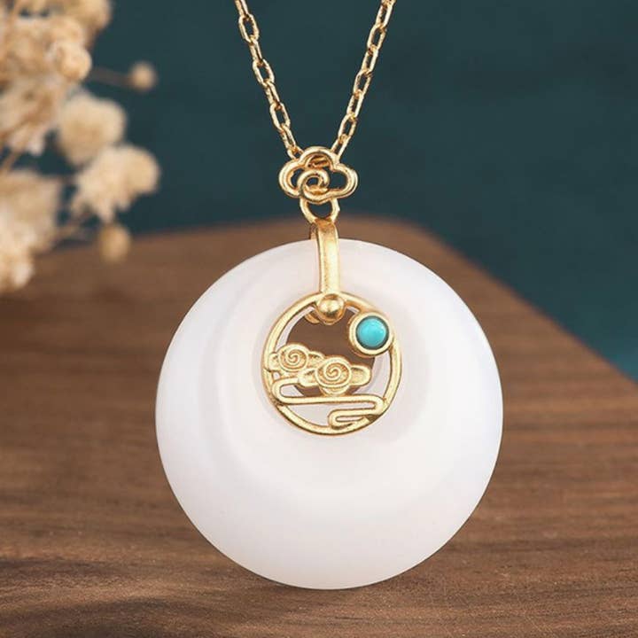 Schwebende Wolke im chinesischen Stil in Jade-Halskette für den Großhandel von Bright MacMing