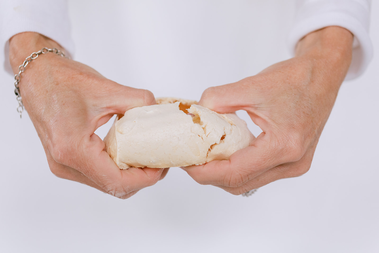 Prima Après - Wholesale Cookie - Vanilla Pavlova – Crisp French Meringue Cookies6