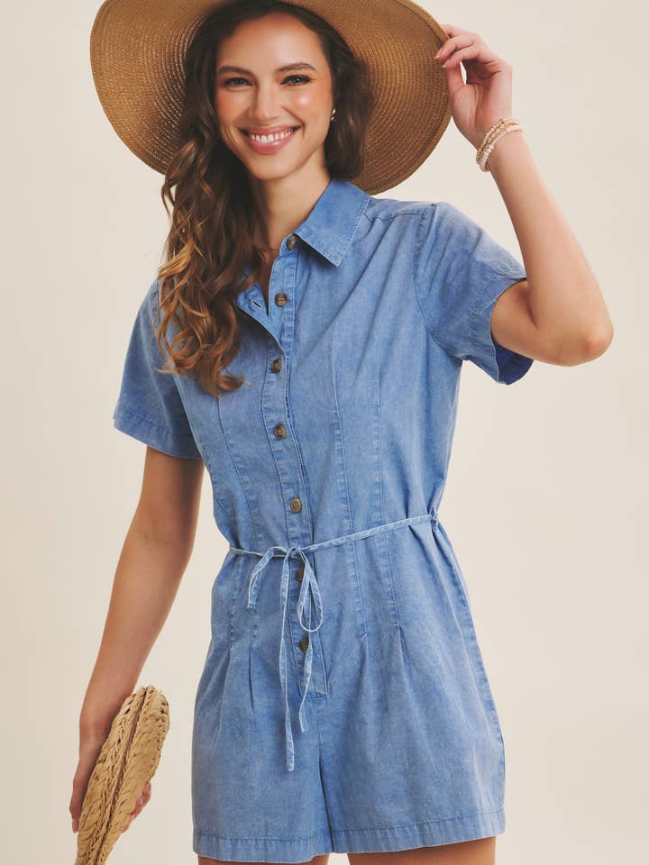 COMBINAISON EN COTON LAVÉ AUX MINÉRAUX AVEC TAILLE PLISSÉE pour la vente par in february