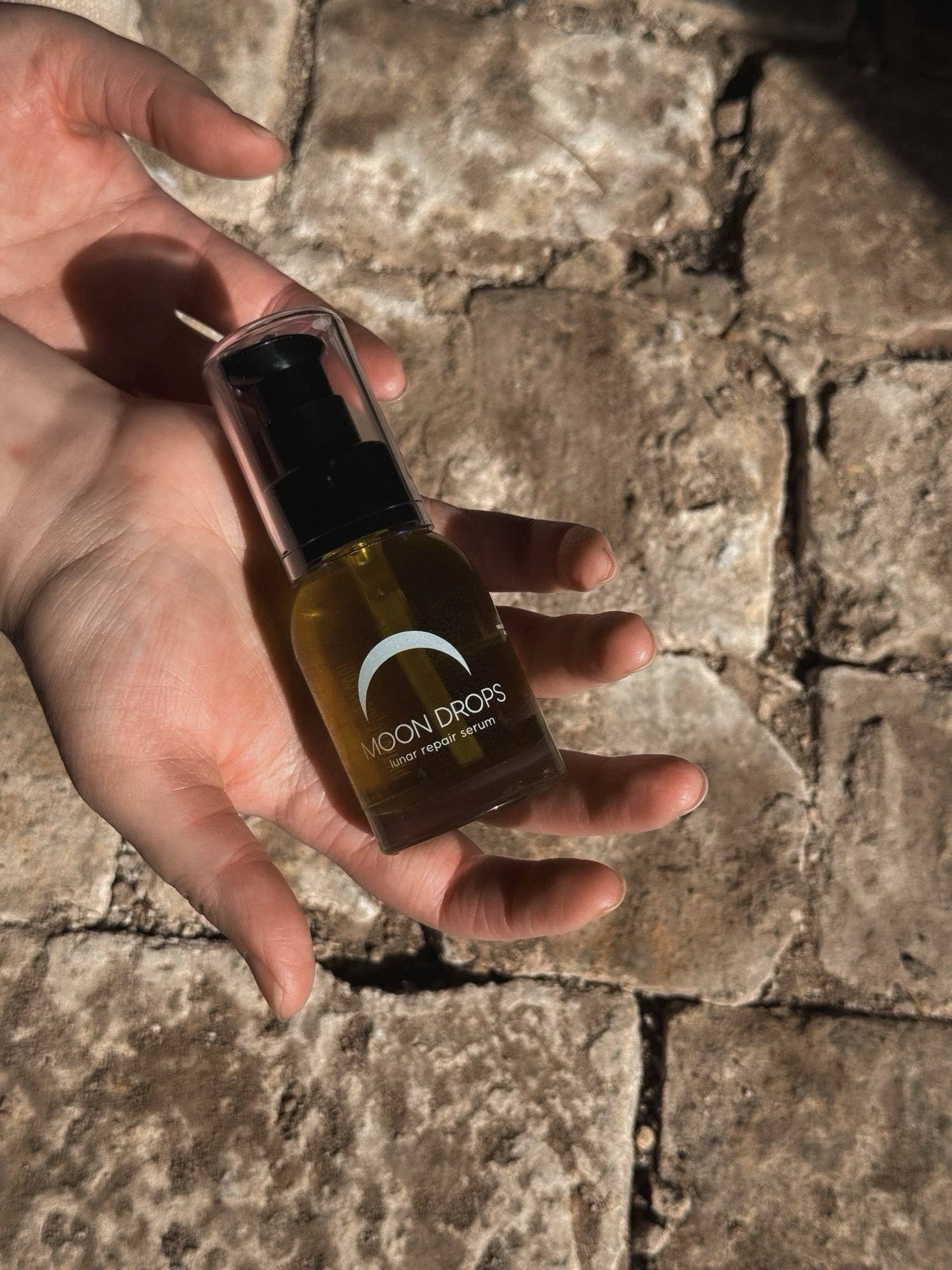 Bhava Wellness - Venta al por mayor Sérum facial - Moon Drops - suero reparador lunar1