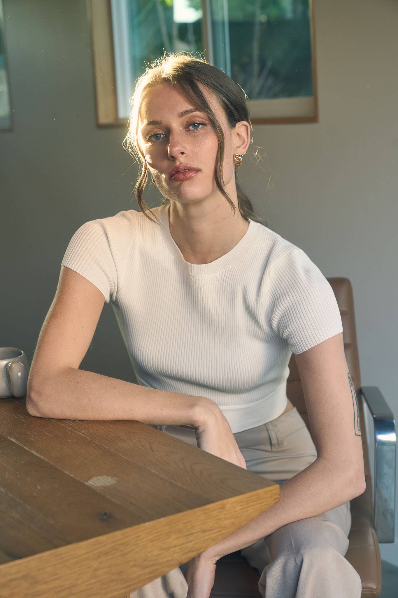 The Workshop Studio - Venta al por mayor Jersey corto de punto - Mujer - TOP CORTO DE PUNTO CON MANGAS CORTAS Y LAZO EN LA ESPALDA12