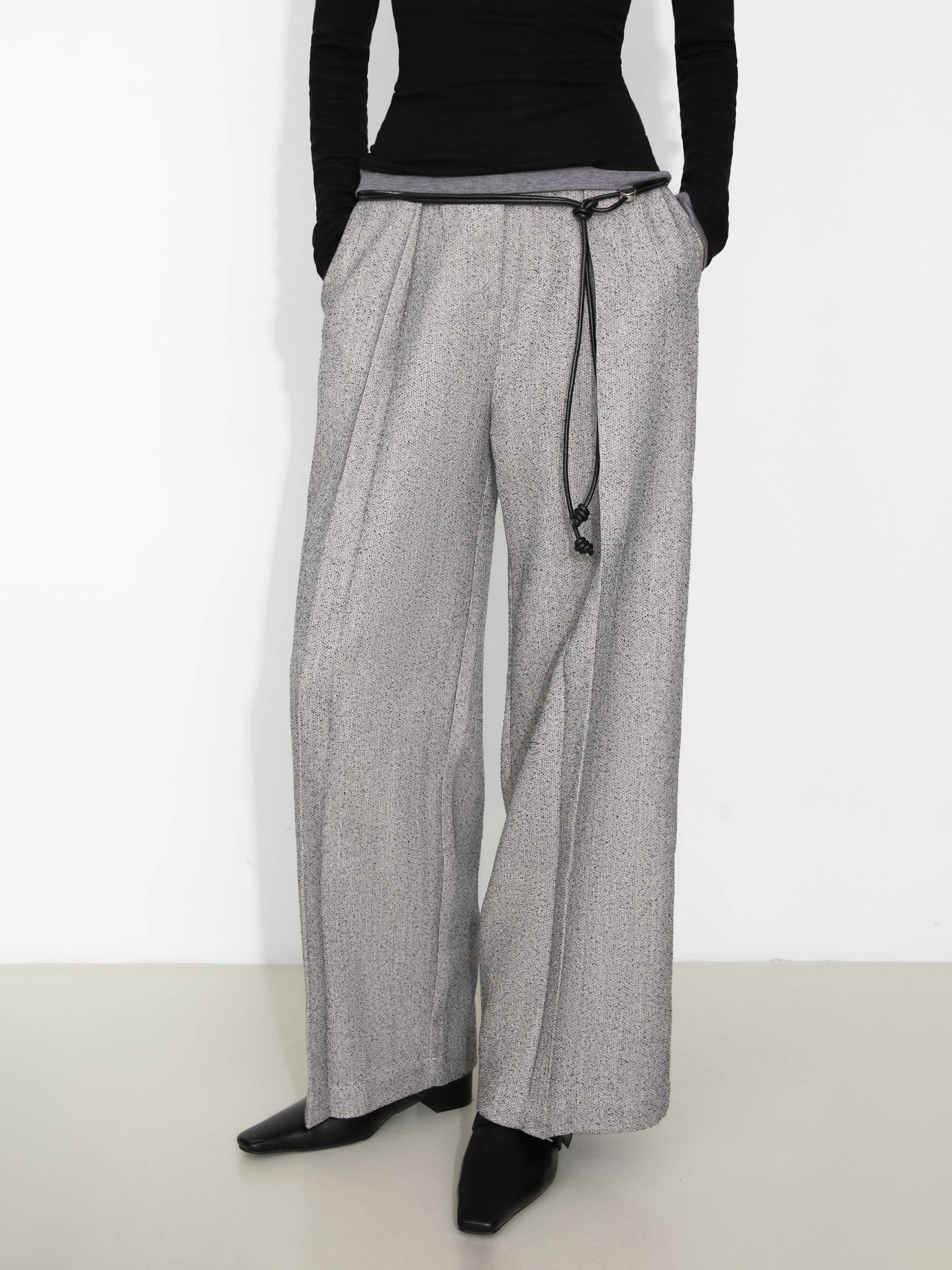 CUBIC – wholesale Pants – Women's – Draped Pleated Wide-Leg Pants13