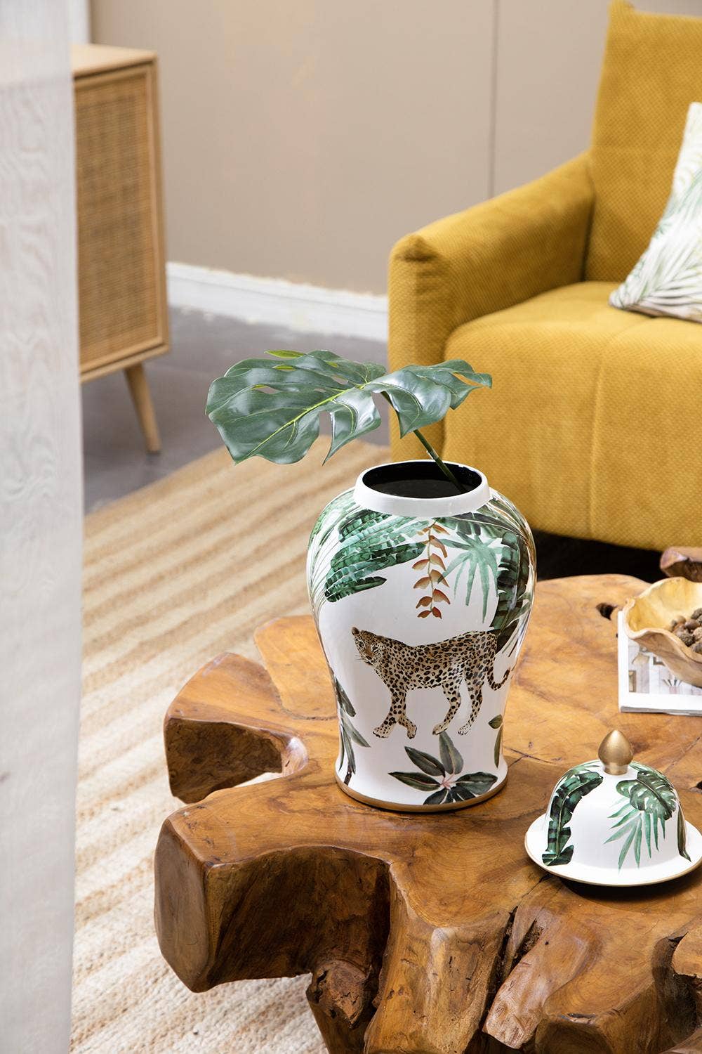 A&B Home Group Inc. - Wholesale Decorative Jar - D9.5x18" White and Green Leaf Pattern Ginger Jar3