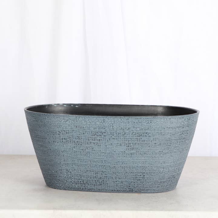 Thorsen's Greenhouse - Wholesale Plant Pot - Oval Planter - Plastic - 11" Long