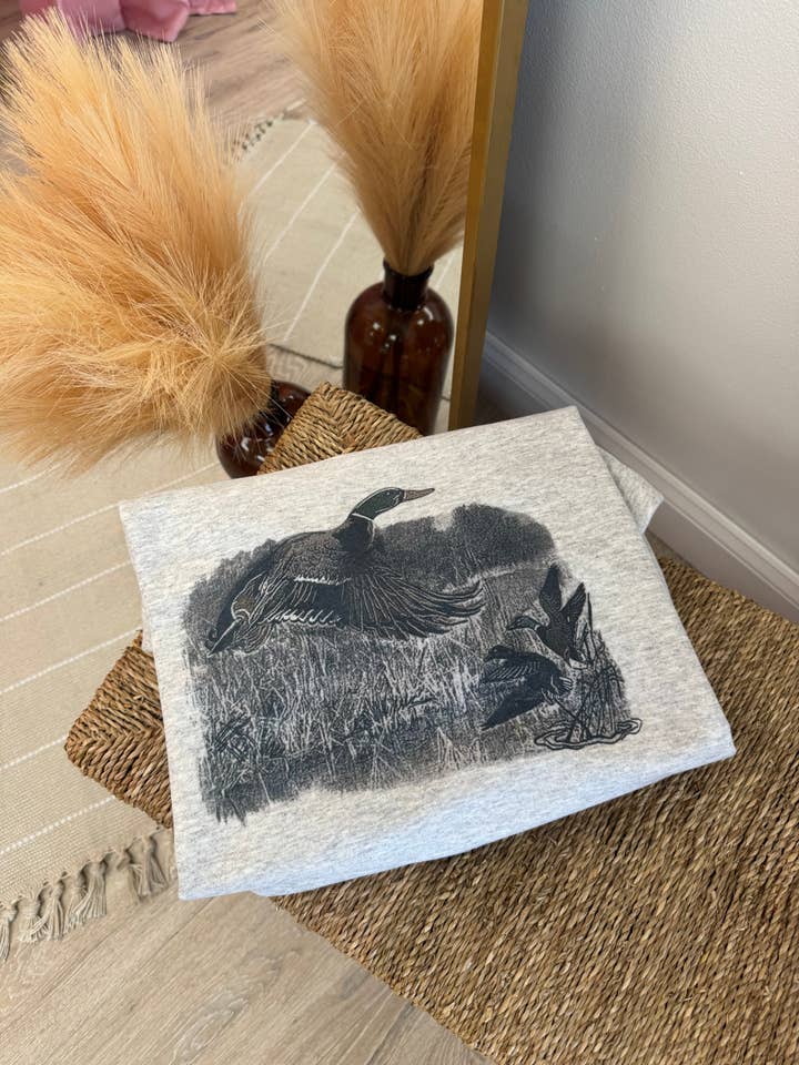 Vintage Mallard Crewneck for wholesale by BTB Wholesale