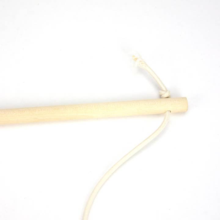 ADC Houndstone & Co. – wholesale Pet toy – Cat – Squid-Inspired Cat Wand –Interactive Cat Toy for Active Play2