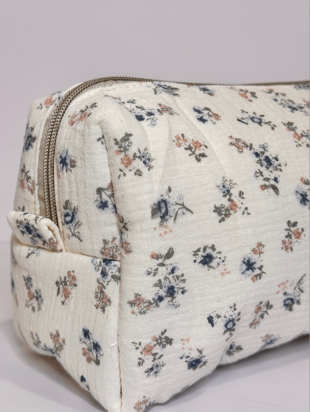 le petite pochette – wholesale Toiletry bag – women's – Peony Bliss Toiletry Bag2